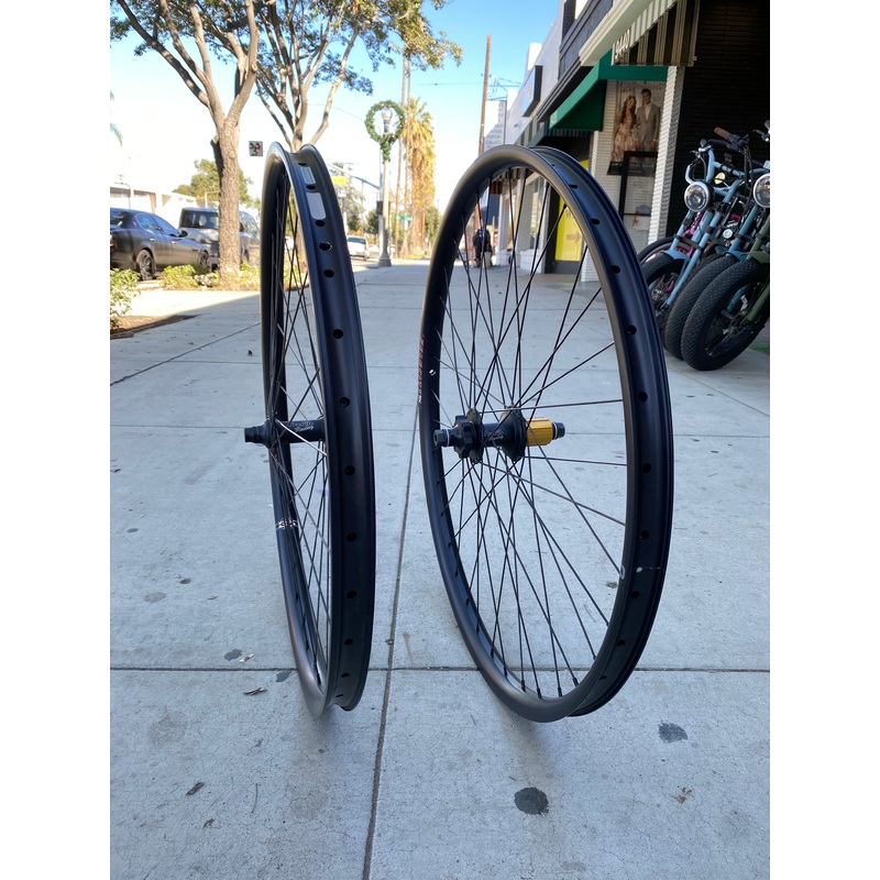 29″ Profile Elite Disc 10/11-12 speed X Velocity Blunt 35 Wheel set All Matte Black – Non disc front