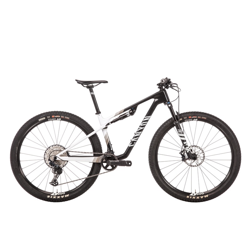 Canyon Lux World Cup CF Mountain Bike – 2023, Small